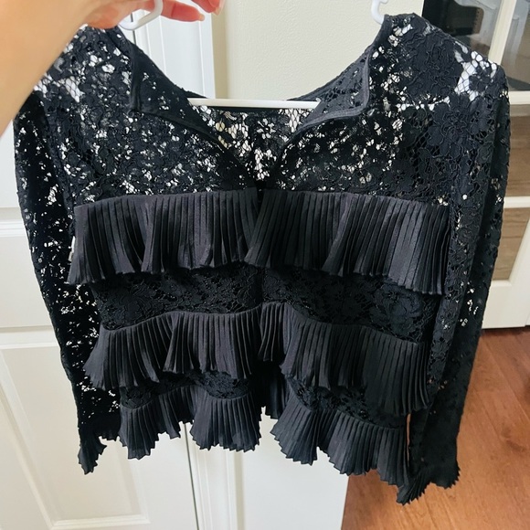 Elegant Jcrew size 2 Black Lace Ruffle Longsleeved Top - Picture 4 of 6